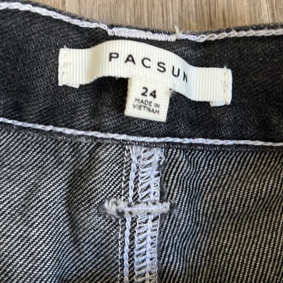 PACSUN Womens High Waisted Carpenter Shorts size 24 - Picture 3 of 4